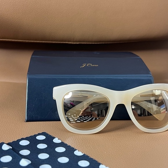 J.Crew Cream Ivory Women’s Sunglasses Sunshades Shades - Picture 2 of 15